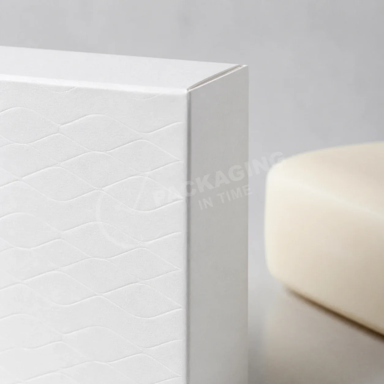 White Soap Box with Quilted Pattern - Tray and Sleeve Design