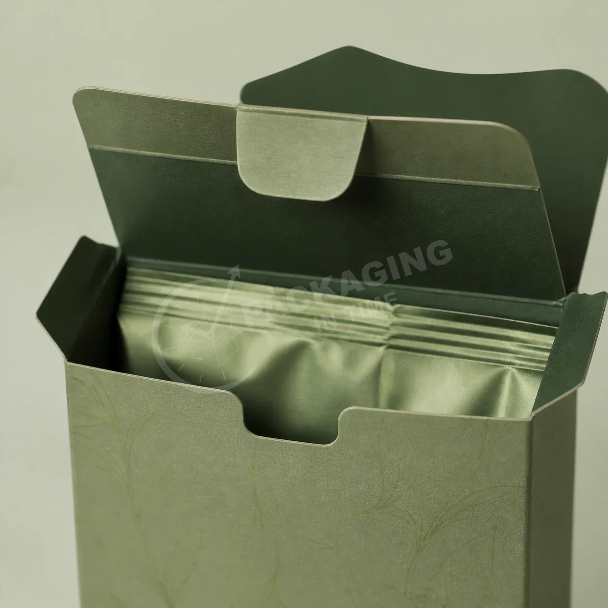 Green Tea Tray and Sleeve Box with Leaf Design